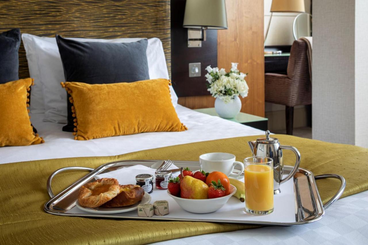 The Cavendish London Hotel Bagian luar foto